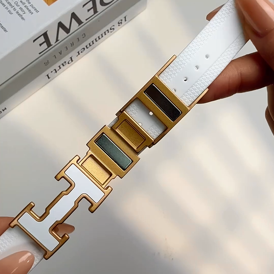 Silicone Magnetic Buckle Band For Apple Watch