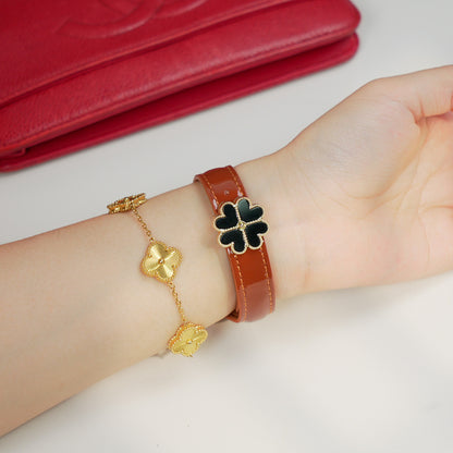 Lucky Clover Magnetic Leather Watch Band for Apple Watch