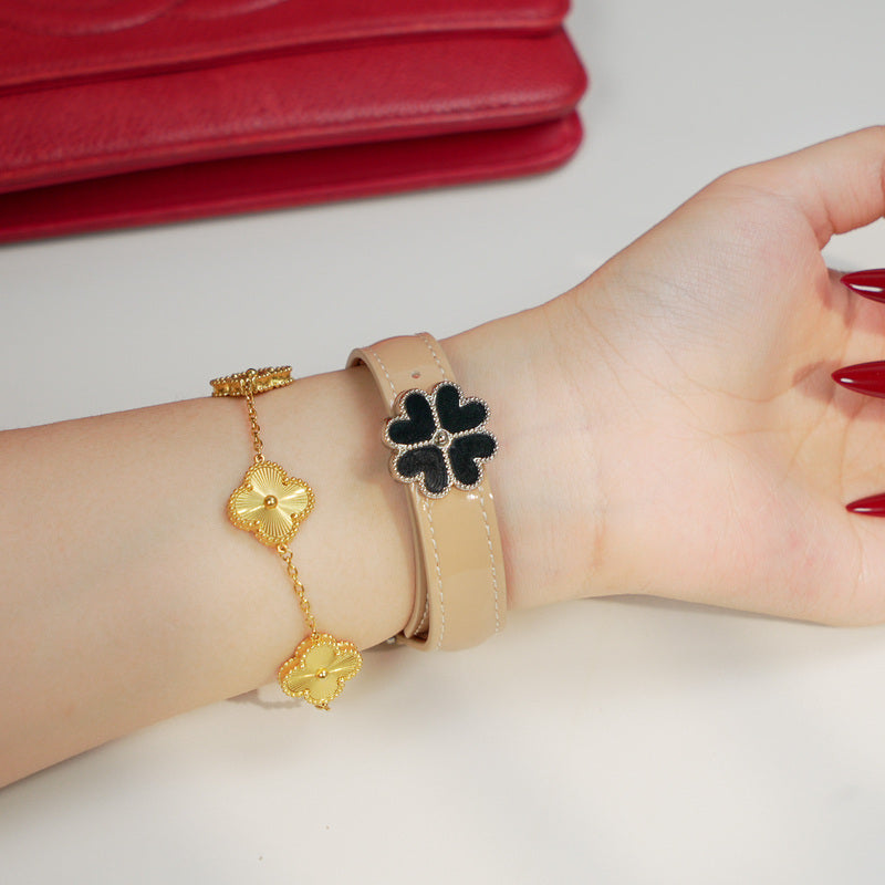 Lucky Clover Magnetic Leather Watch Band for Apple Watch